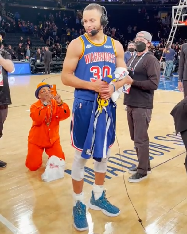 开云棋牌电脑版注册登陆关于金州勇士内部会议纪要流出：今晚更衣室发声，NBA季后赛使命明确，心理建设被强调的信息